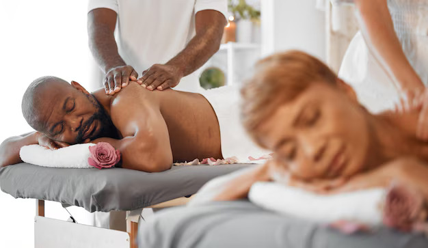 COUPLES MASSAGE